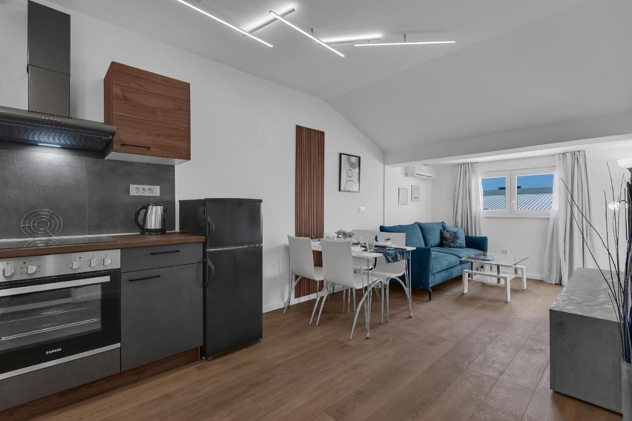 Rafael Appartement Makarska Buitenkant foto