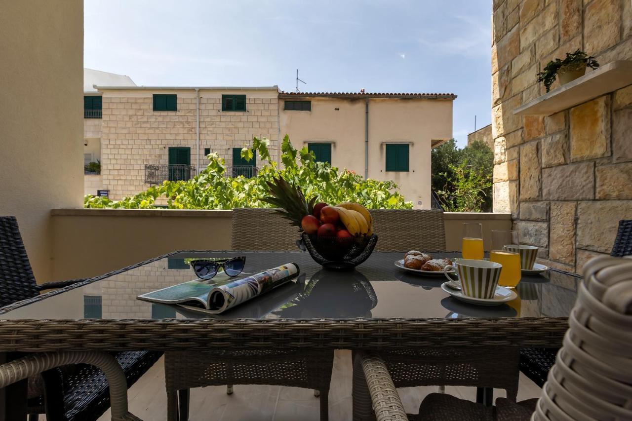 Rafael Appartement Makarska Buitenkant foto