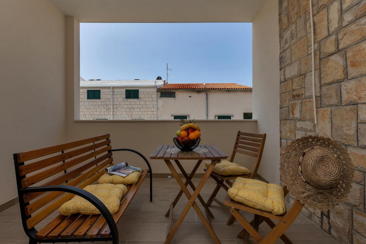 Rafael Appartement Makarska Buitenkant foto