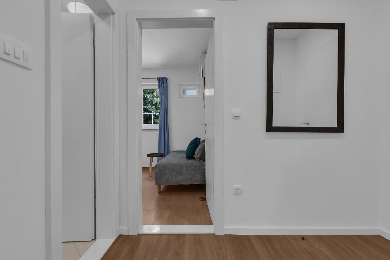 Rafael Appartement Makarska Buitenkant foto