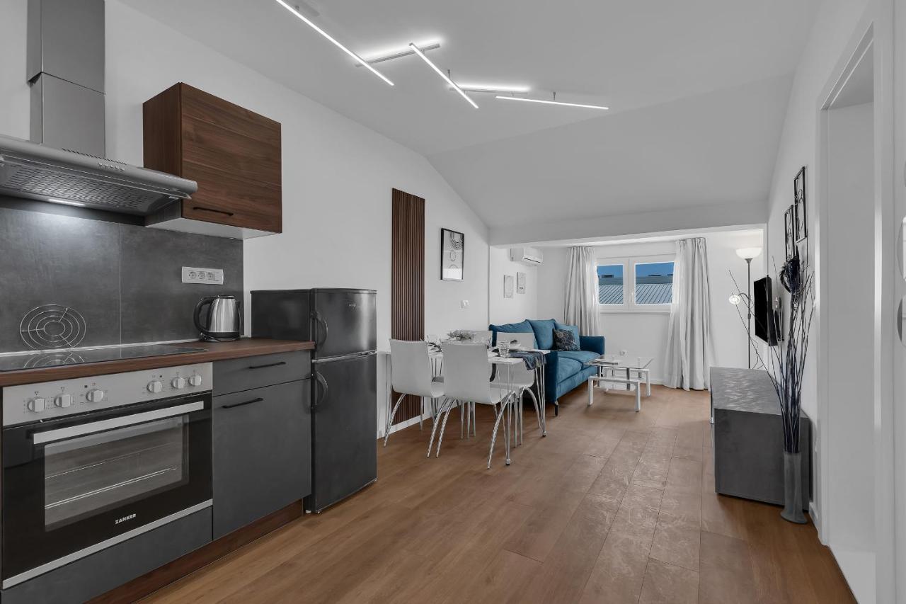 Rafael Appartement Makarska Buitenkant foto